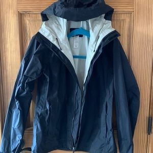 Patagonia Mens Torrentshell Raincoat